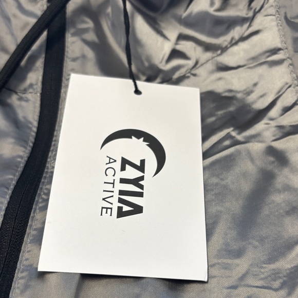 ZYIA Women's Metallic Silver Bomber Jacket - Picture 4 of 4